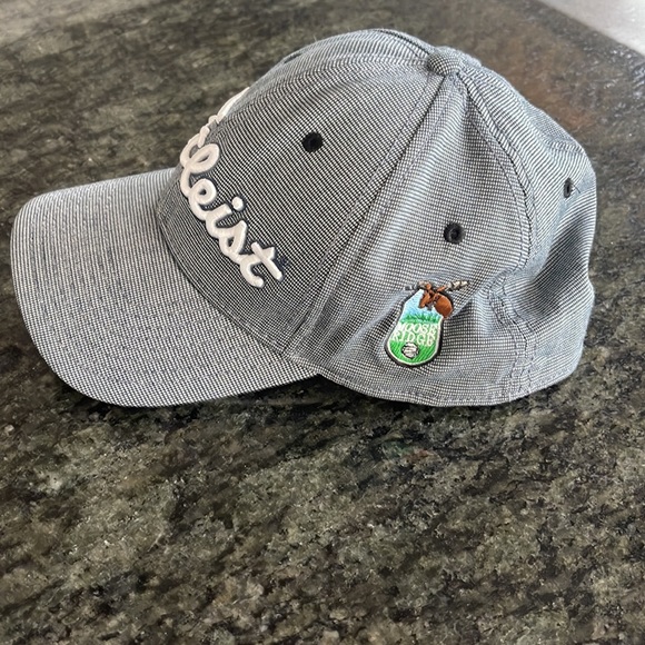 ⛳️Classic Titleist navy blue & white baseball golf hat L/XL. Excellent condition - Picture 2 of 7